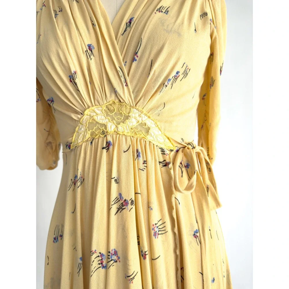 Virginie yellow floral vtg 70s‎ does 40s knee length dress - Picture 4 of 9